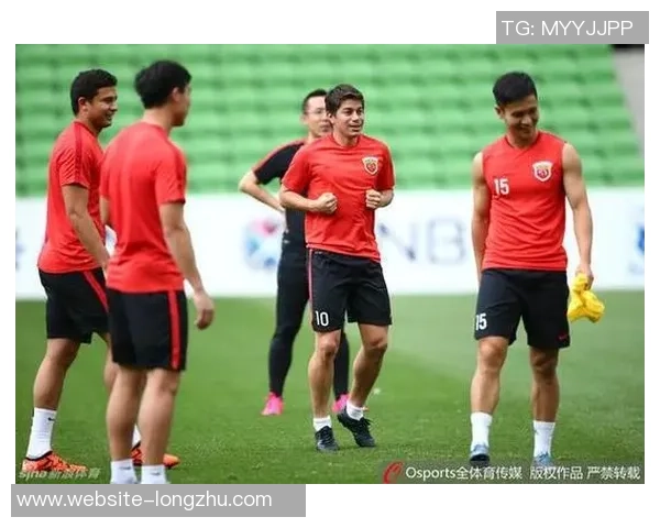 上港与墨尔本激战实况回顾精彩瞬间与战术分析