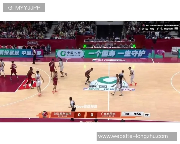 广东宏远与上海激战半决赛争夺总决赛席位精彩对决引发球迷热议