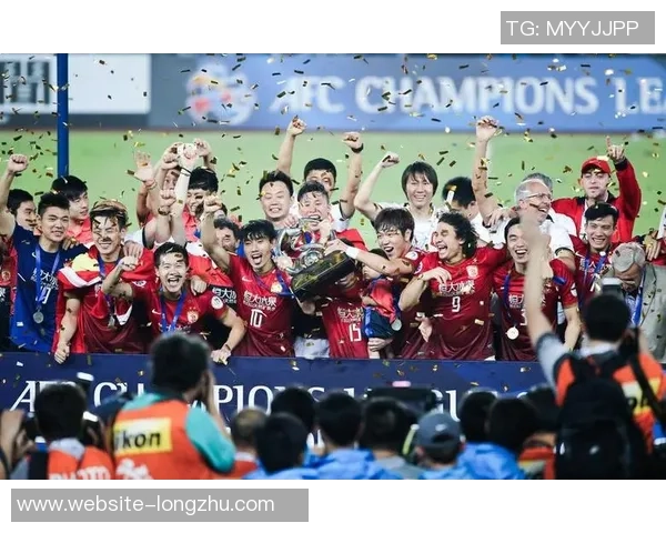 广州淘宝恒大迎战广岛队全力争胜展现球队实力与决心